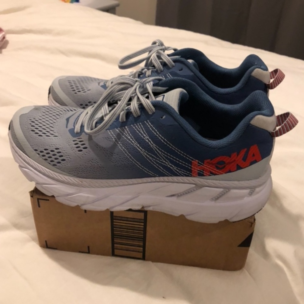 Hoka Clifton 6